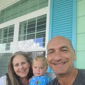 Meet your Posher, Ouri